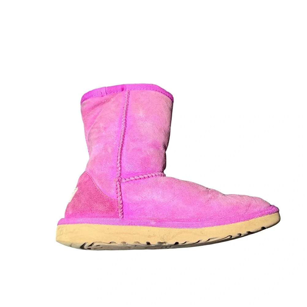 UGG 5251 Classic Short Purple Size 2 Little Girls